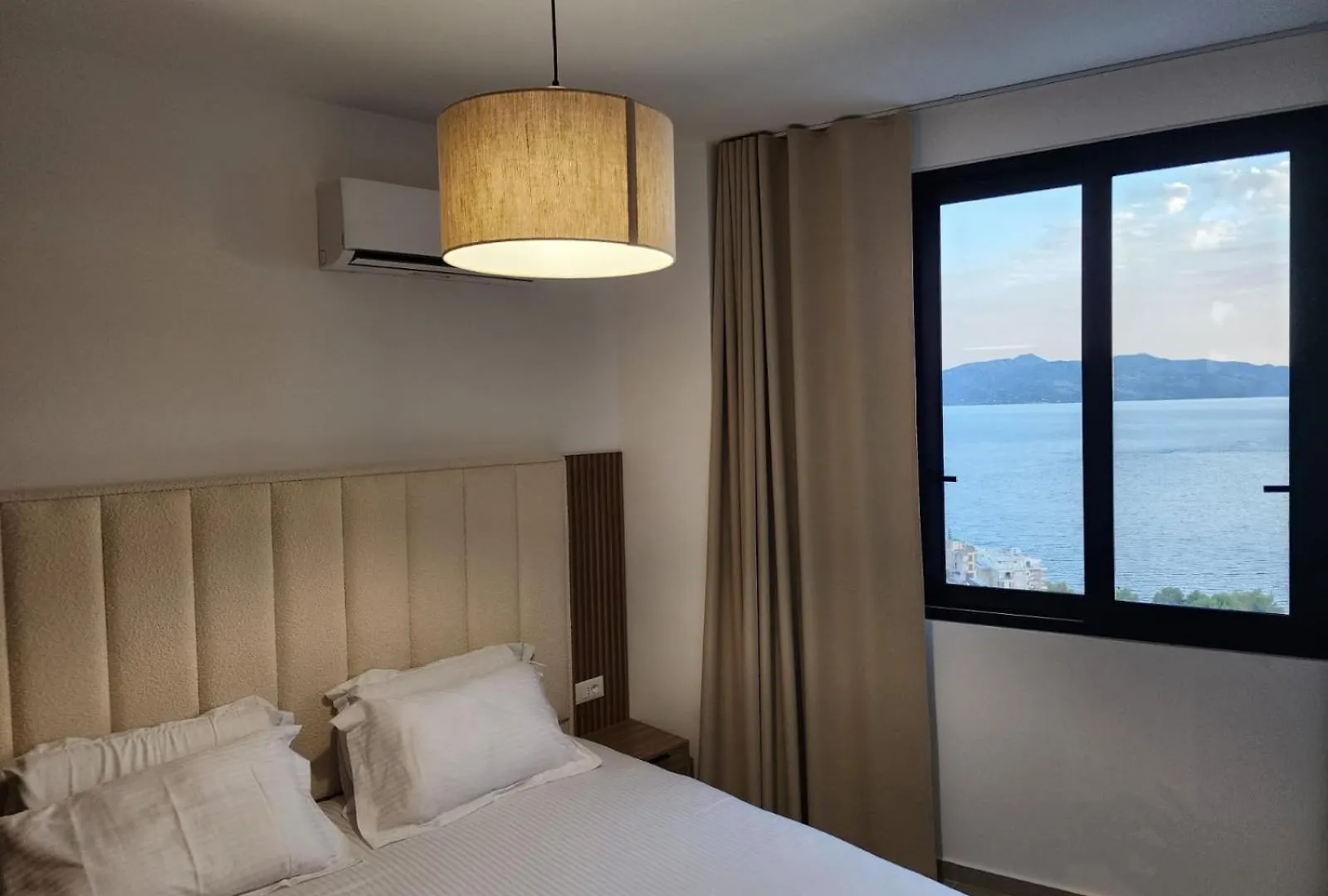 White Residence 3 Suite Sarande 0*,  Albania