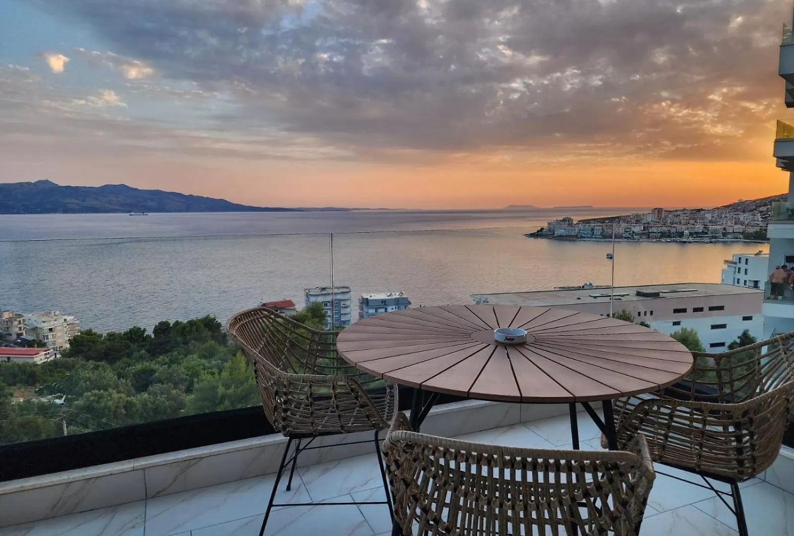 White Residence 3 Suite Sarande